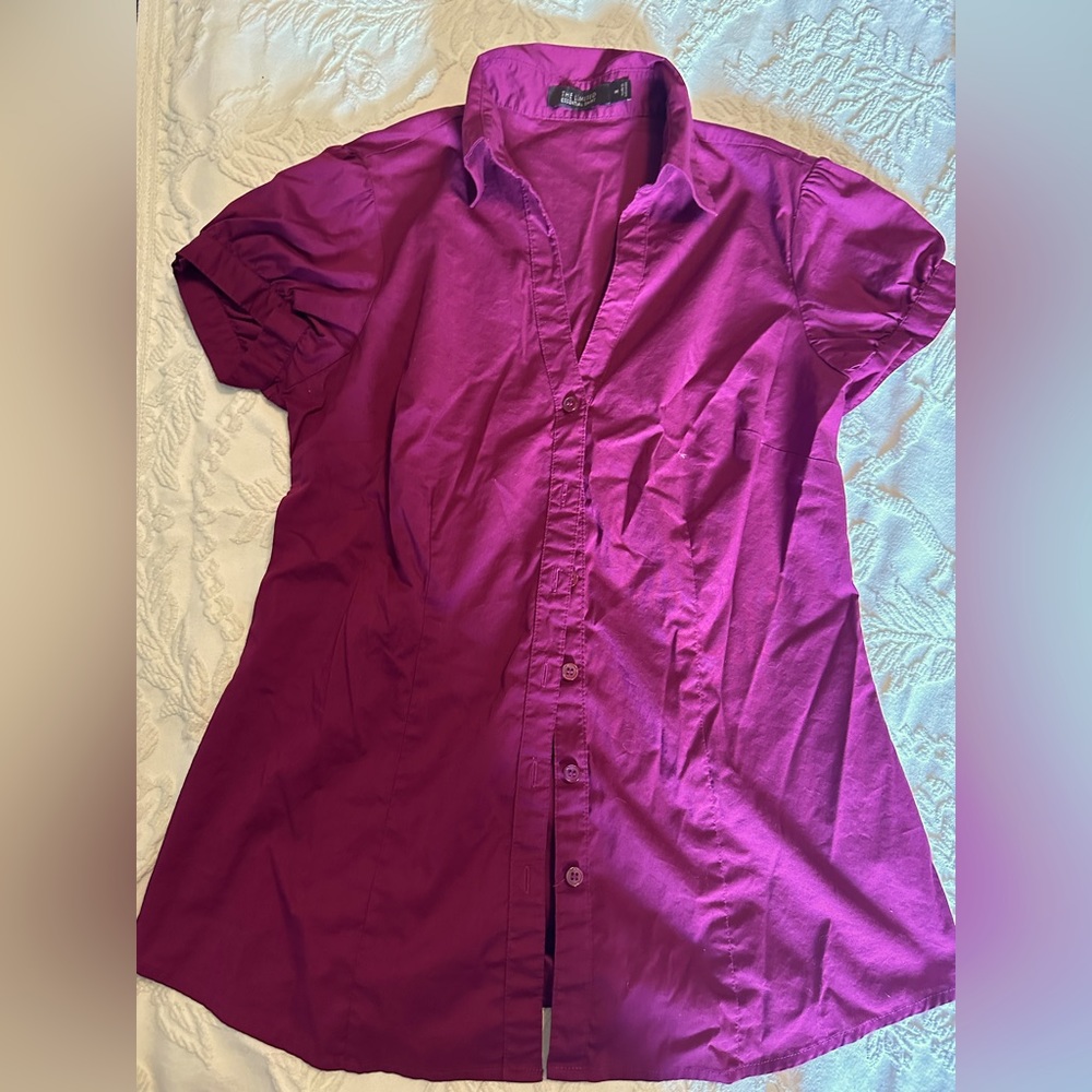 Fuchsia pink The Limited essentials button up short sleeve size Medium!